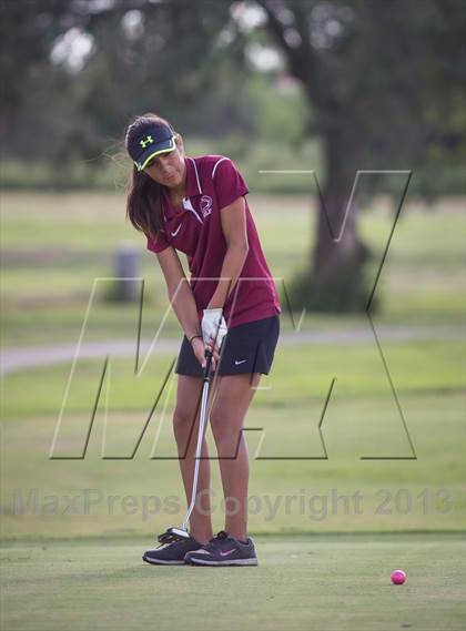 Thumbnail 1 in Brownsville Invitational photogallery.