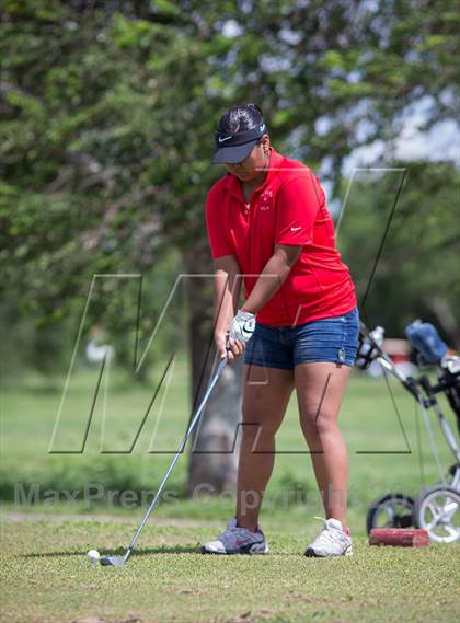Thumbnail 2 in Brownsville Invitational photogallery.
