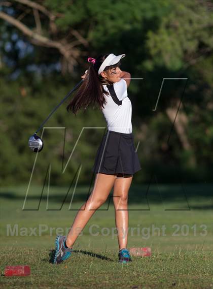 Thumbnail 2 in Brownsville Invitational photogallery.