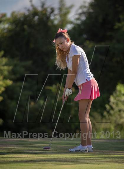 Thumbnail 2 in Brownsville Invitational photogallery.