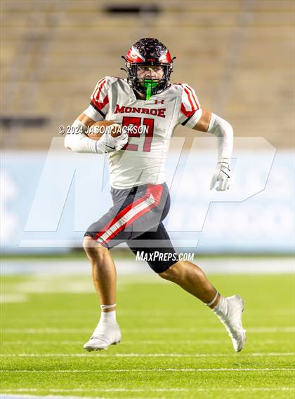Thumbnail 1 in Monroe vs Northeastern (NCHSAA 2A FINAL) photogallery.