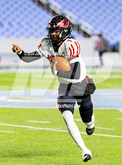 Thumbnail 1 in Monroe vs Northeastern (NCHSAA 2A FINAL) photogallery.