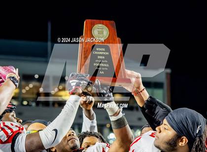 Thumbnail 1 in Monroe vs Northeastern (NCHSAA 2A FINAL) photogallery.