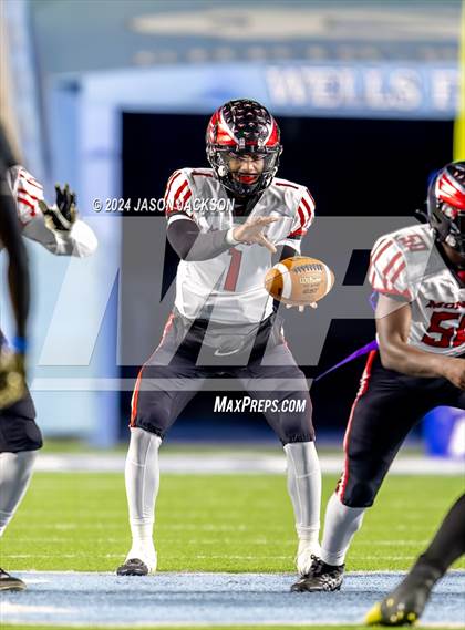 Thumbnail 1 in Monroe vs Northeastern (NCHSAA 2A FINAL) photogallery.