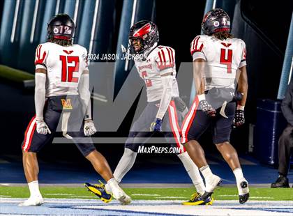Thumbnail 3 in Monroe vs Northeastern (NCHSAA 2A FINAL) photogallery.