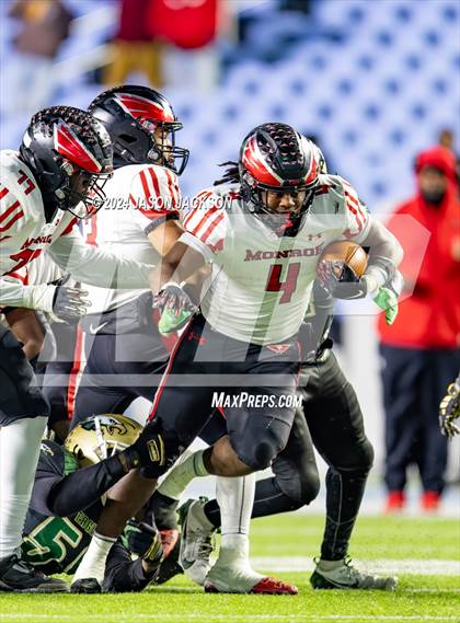 Thumbnail 1 in Monroe vs Northeastern (NCHSAA 2A FINAL) photogallery.