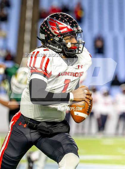 Thumbnail 1 in Monroe vs Northeastern (NCHSAA 2A FINAL) photogallery.
