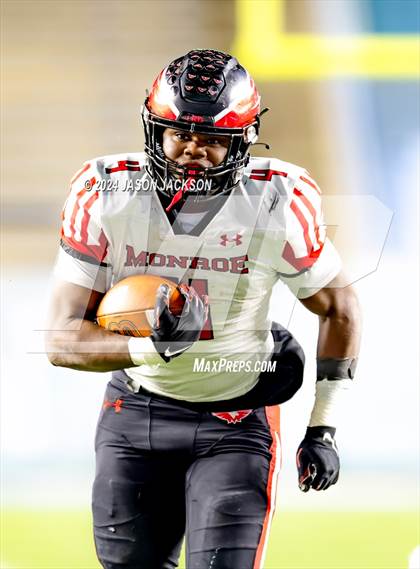 Thumbnail 1 in Monroe vs Northeastern (NCHSAA 2A FINAL) photogallery.
