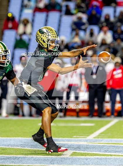 Thumbnail 1 in Monroe vs Northeastern (NCHSAA 2A FINAL) photogallery.