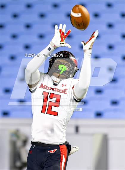 Thumbnail 1 in Monroe vs Northeastern (NCHSAA 2A FINAL) photogallery.