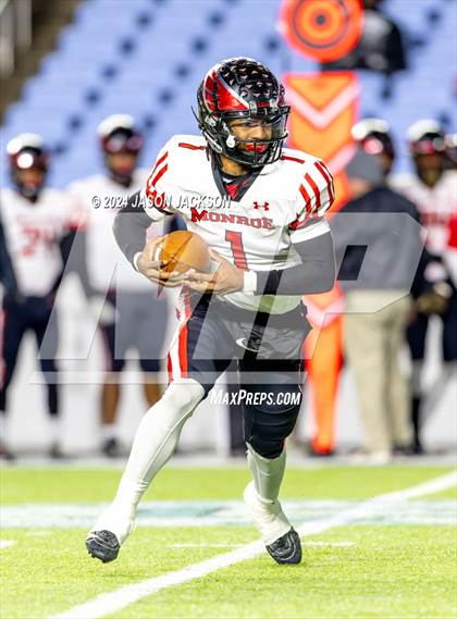 Thumbnail 1 in Monroe vs Northeastern (NCHSAA 2A FINAL) photogallery.