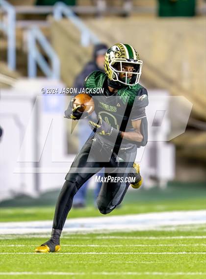 Thumbnail 3 in Monroe vs Northeastern (NCHSAA 2A FINAL) photogallery.