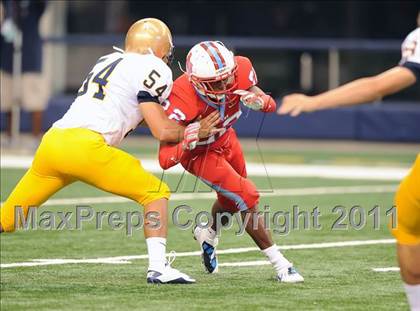 Thumbnail 1 in St. Thomas Aquinas vs Skyline (Kirk Herbstreit National Kickoff Classic) photogallery.
