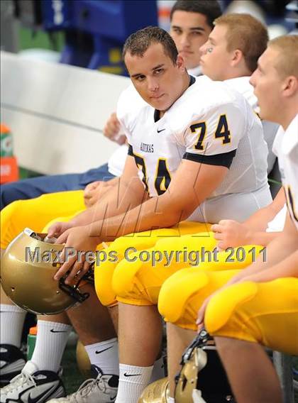 Thumbnail 2 in St. Thomas Aquinas vs Skyline (Kirk Herbstreit National Kickoff Classic) photogallery.