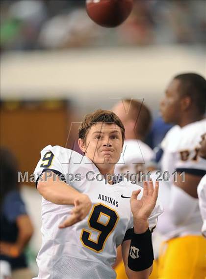 Thumbnail 1 in St. Thomas Aquinas vs Skyline (Kirk Herbstreit National Kickoff Classic) photogallery.