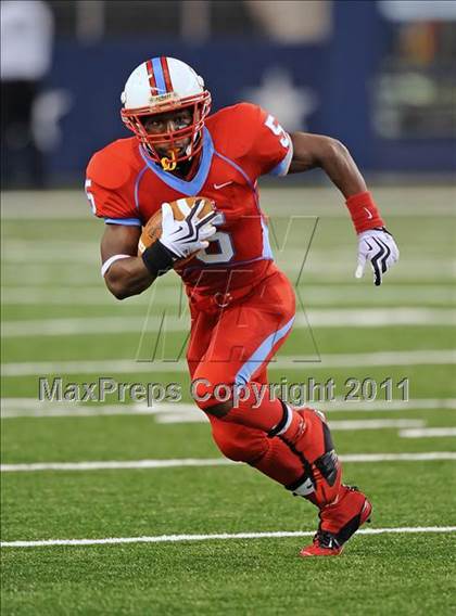 Thumbnail 1 in St. Thomas Aquinas vs Skyline (Kirk Herbstreit National Kickoff Classic) photogallery.