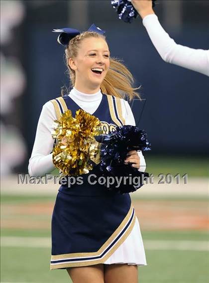 Thumbnail 1 in St. Thomas Aquinas vs Skyline (Kirk Herbstreit National Kickoff Classic) photogallery.