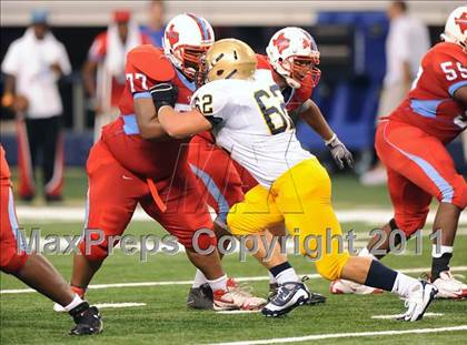 Thumbnail 3 in St. Thomas Aquinas vs Skyline (Kirk Herbstreit National Kickoff Classic) photogallery.
