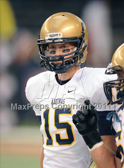 Thumbnail 1 in St. Thomas Aquinas vs Skyline (Kirk Herbstreit National Kickoff Classic) photogallery.