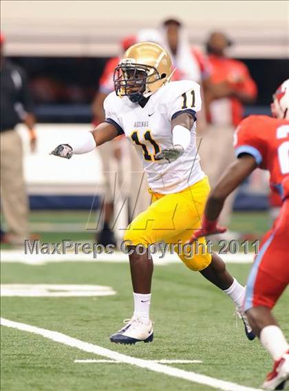 Thumbnail 1 in St. Thomas Aquinas vs Skyline (Kirk Herbstreit National Kickoff Classic) photogallery.