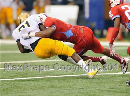 Thumbnail 2 in St. Thomas Aquinas vs Skyline (Kirk Herbstreit National Kickoff Classic) photogallery.