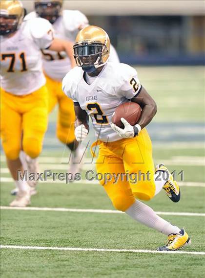 Thumbnail 1 in St. Thomas Aquinas vs Skyline (Kirk Herbstreit National Kickoff Classic) photogallery.
