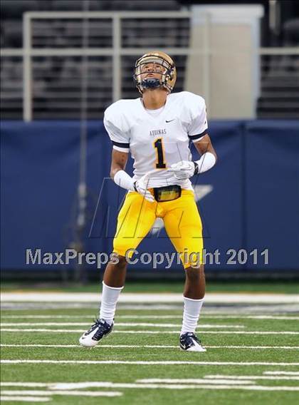 Thumbnail 3 in St. Thomas Aquinas vs Skyline (Kirk Herbstreit National Kickoff Classic) photogallery.