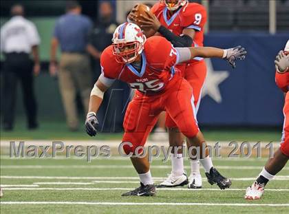 Thumbnail 2 in St. Thomas Aquinas vs Skyline (Kirk Herbstreit National Kickoff Classic) photogallery.