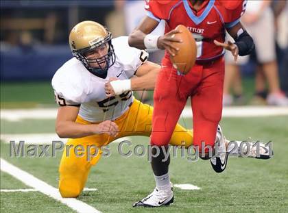 Thumbnail 1 in St. Thomas Aquinas vs Skyline (Kirk Herbstreit National Kickoff Classic) photogallery.