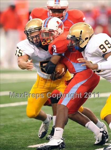 Thumbnail 1 in St. Thomas Aquinas vs Skyline (Kirk Herbstreit National Kickoff Classic) photogallery.