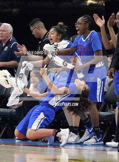 Thumbnail 1 in Serra vs. Sacred Heart Cathedral Preparatory (CIF State D1 Final) photogallery.