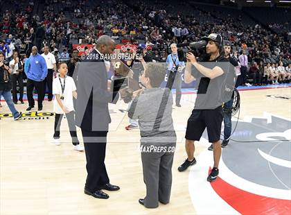 Thumbnail 1 in Serra vs. Sacred Heart Cathedral Preparatory (CIF State D1 Final) photogallery.