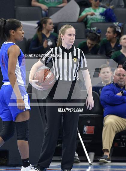 Thumbnail 1 in Serra vs. Sacred Heart Cathedral Preparatory (CIF State D1 Final) photogallery.