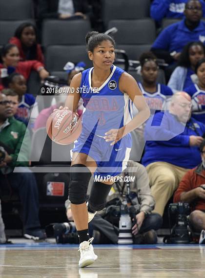 Thumbnail 1 in Serra vs. Sacred Heart Cathedral Preparatory (CIF State D1 Final) photogallery.
