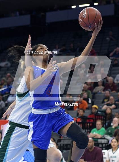 Thumbnail 1 in Serra vs. Sacred Heart Cathedral Preparatory (CIF State D1 Final) photogallery.