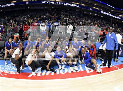 Thumbnail 1 in Serra vs. Sacred Heart Cathedral Preparatory (CIF State D1 Final) photogallery.