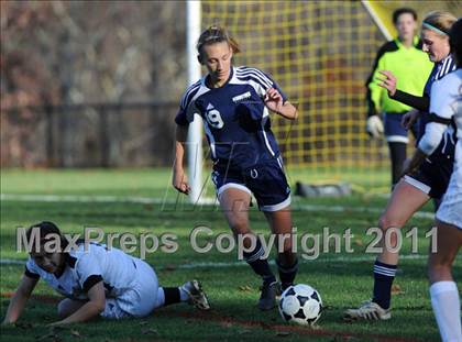 Thumbnail 2 in Barlow vs. Woodstock Academy (CIAC Class L 2nd Round) photogallery.