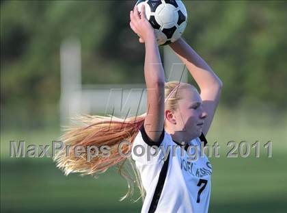 Thumbnail 3 in Barlow vs. Woodstock Academy (CIAC Class L 2nd Round) photogallery.