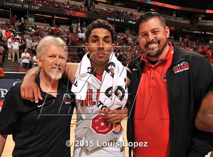 Thumbnail 2 in Village Christian vs. Great Oak (CIF SS D1AA Final) photogallery.
