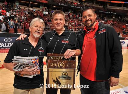 Thumbnail 3 in Village Christian vs. Great Oak (CIF SS D1AA Final) photogallery.
