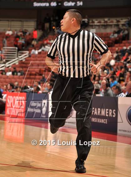Thumbnail 1 in Village Christian vs. Great Oak (CIF SS D1AA Final) photogallery.