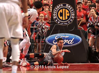 Thumbnail 2 in Village Christian vs. Great Oak (CIF SS D1AA Final) photogallery.