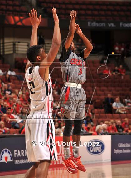 Thumbnail 1 in Village Christian vs. Great Oak (CIF SS D1AA Final) photogallery.