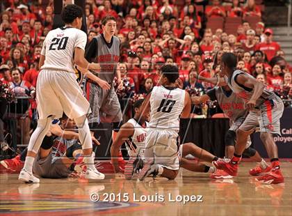 Thumbnail 3 in Village Christian vs. Great Oak (CIF SS D1AA Final) photogallery.