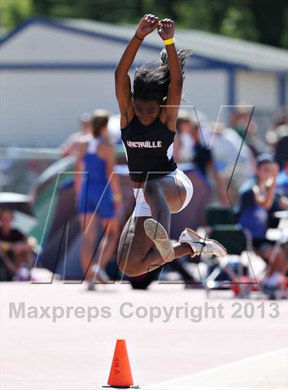Thumbnail 3 in SJS Masters Track and Field (Girls Field Events) photogallery.
