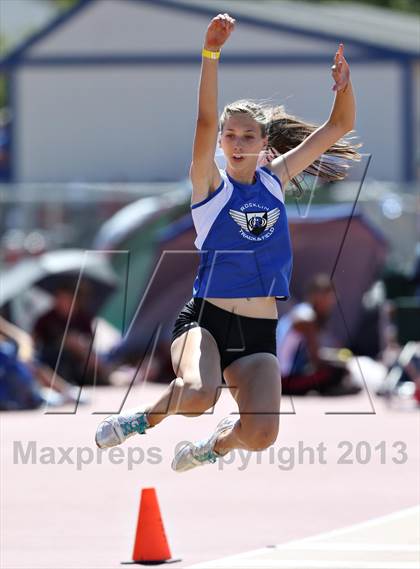 Thumbnail 3 in SJS Masters Track and Field (Girls Field Events) photogallery.