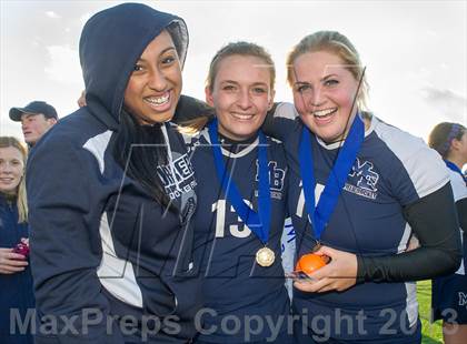 Thumbnail 1 in Barrington vs Moses Brown (RIIL Division 1 Final) photogallery.