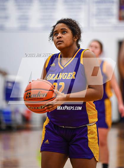 Thumbnail 3 in Mumford vs Granger (Cotton Christmas Classic) photogallery.