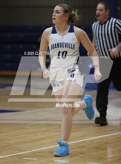 Thumbnail 1 in Grangeville vs. Lakeland (Avista Holiday Tournament) photogallery.