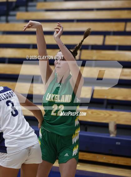 Thumbnail 3 in Grangeville vs. Lakeland (Avista Holiday Tournament) photogallery.